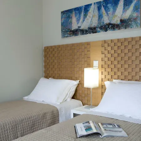 Forum Villas Deluxe 3 Bedroom Sea Views *